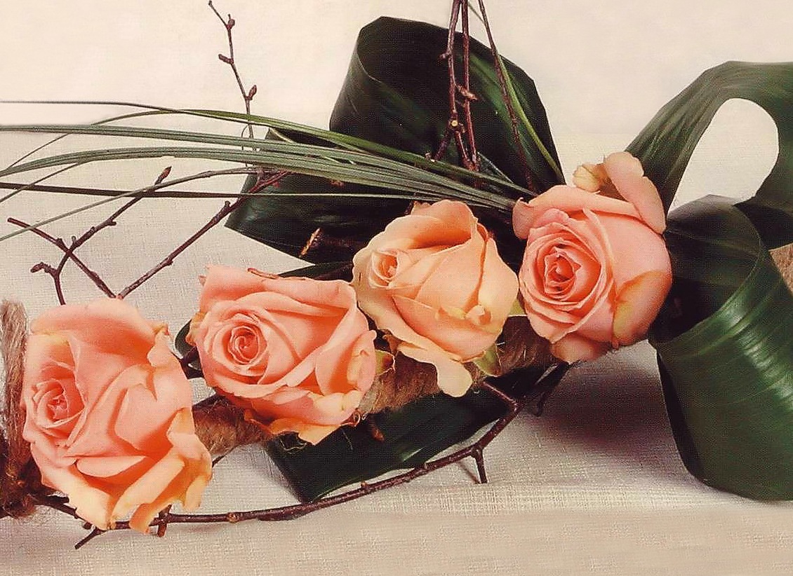 Как сделать красивый букет цветов своими руками: 5 советов новичку